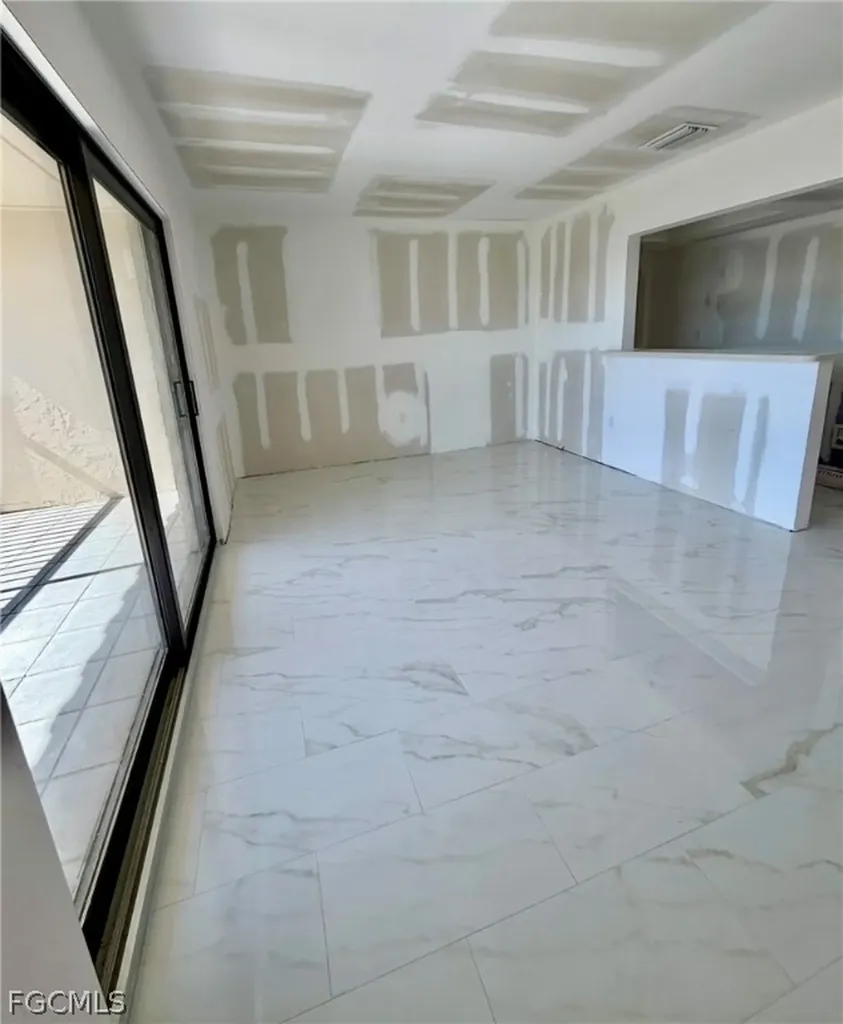 671 E Gulf Drive Sanibel FL 33957