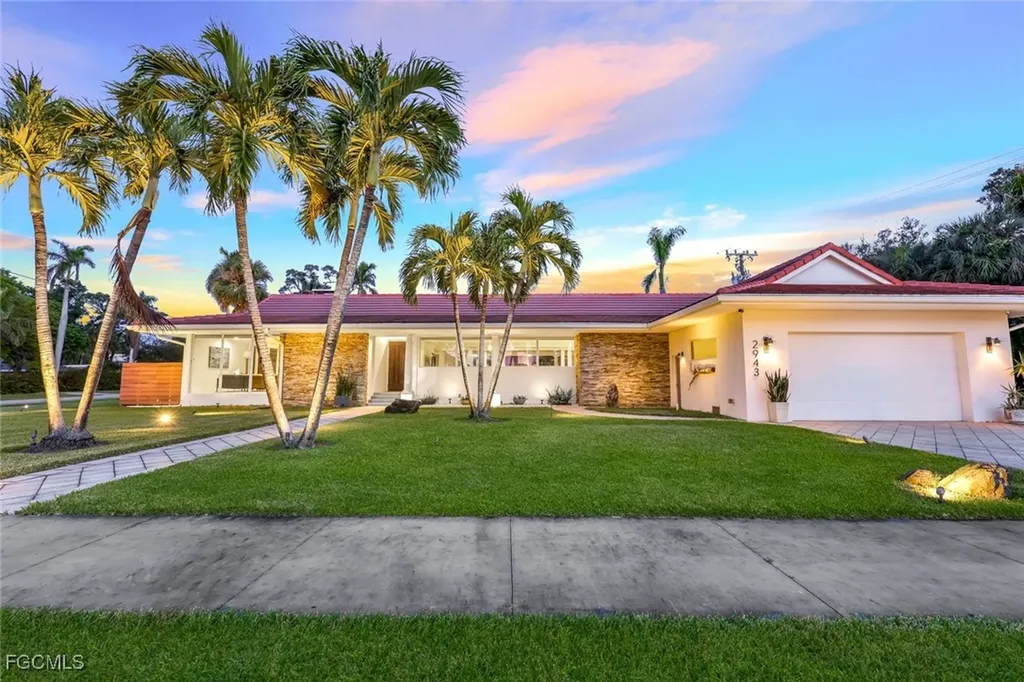 2943 Valencia Way Fort Myers FL 33901