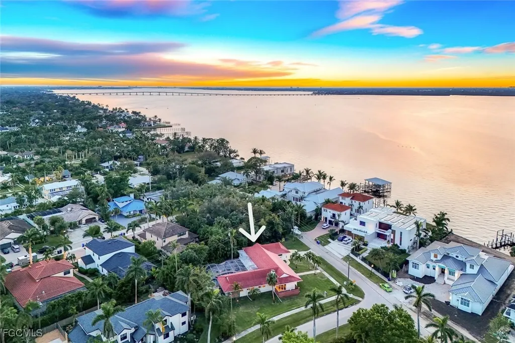 2943 Valencia Way Fort Myers FL 33901