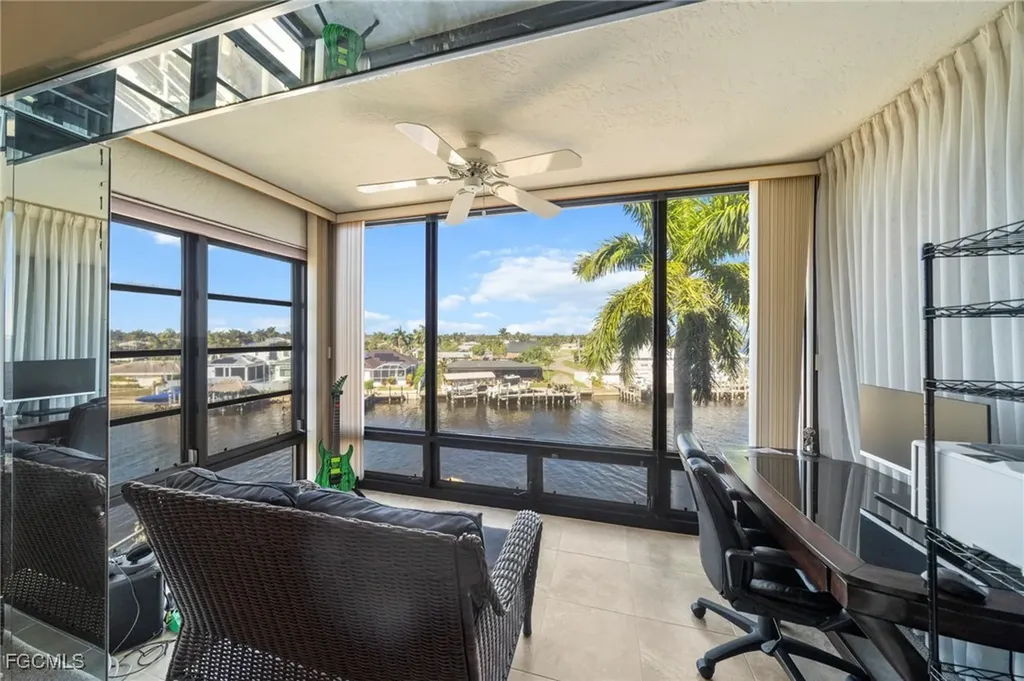 4013 SE 20th Place Cape Coral FL 33904