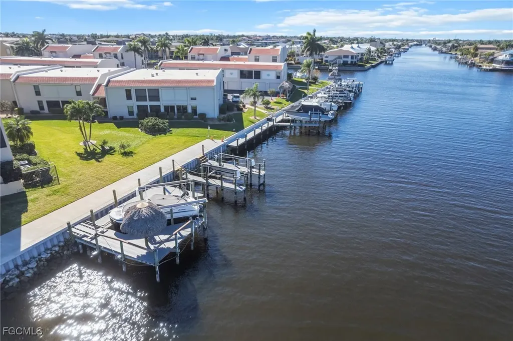 4013 SE 20th Place Cape Coral FL 33904