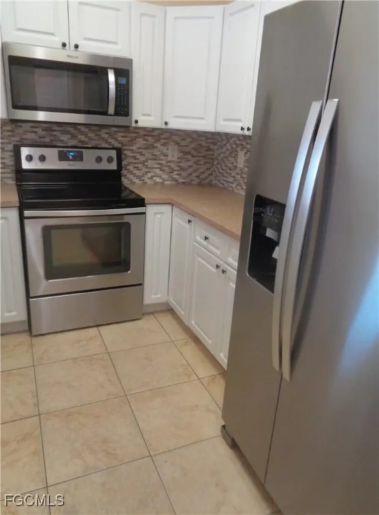 461/463 Loretta Avenue S Lehigh Acres FL 33974