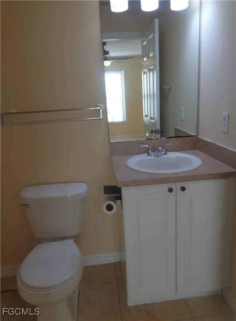 461/463 Loretta Avenue S Lehigh Acres FL 33974