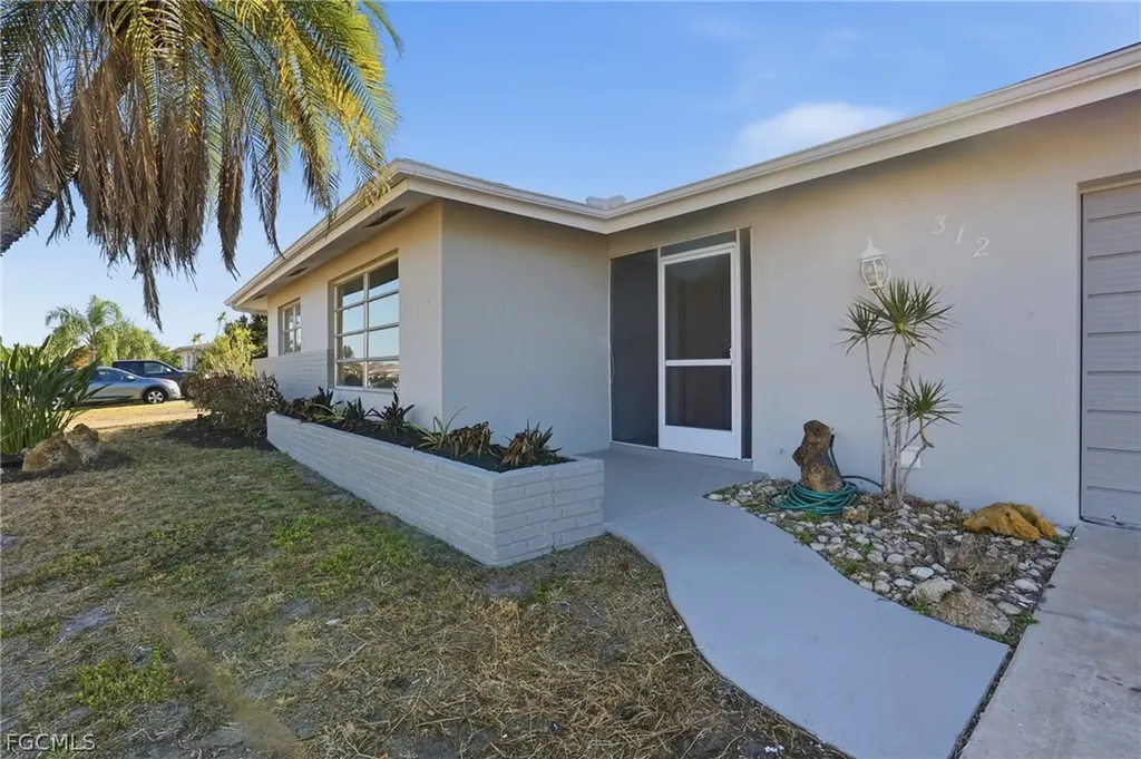 312 Hollywood Street Lehigh Acres FL 33936