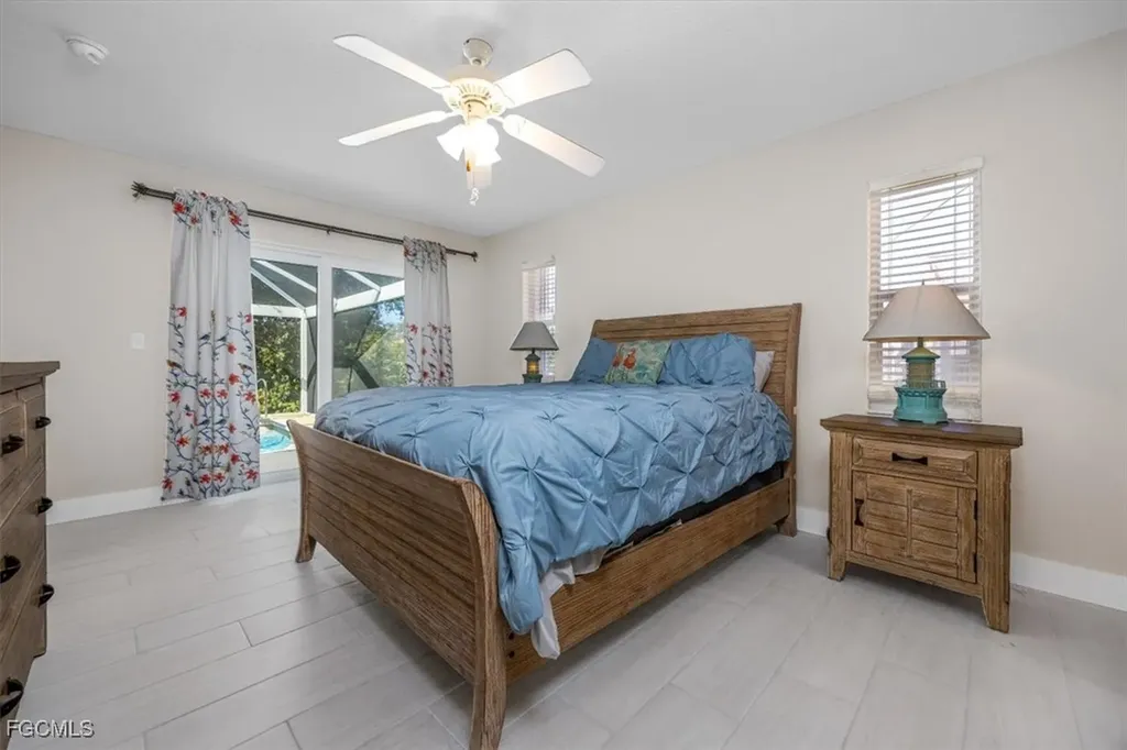 20 NE 8th Place Cape Coral FL 33909