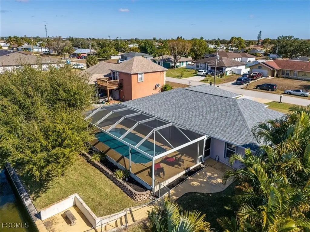 20 NE 8th Place Cape Coral FL 33909