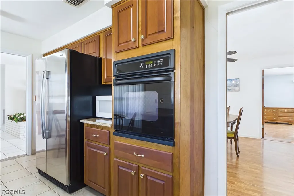 2306 SE 15th Terrace Cape Coral FL 33990