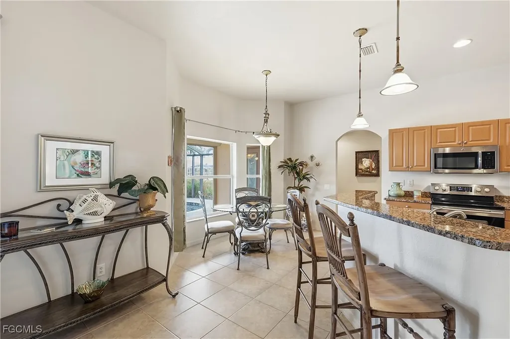 927 SW 28th Terrace Cape Coral FL 33914