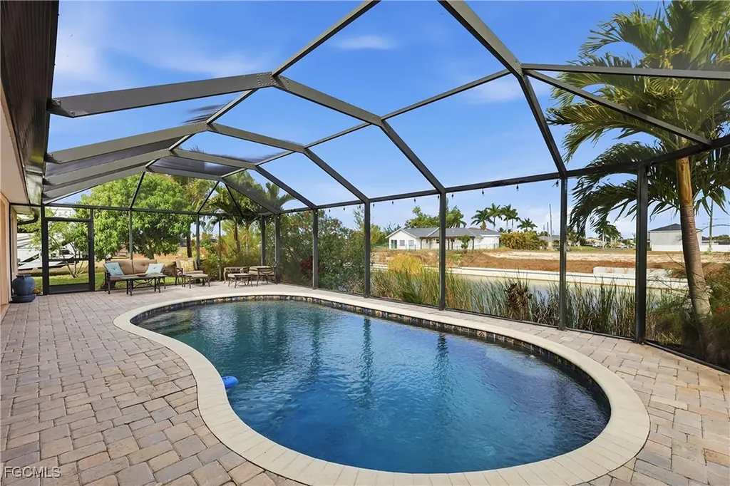 927 SW 28th Terrace Cape Coral FL 33914