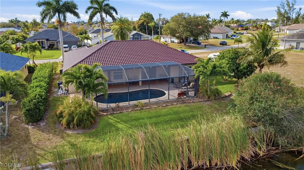 927 SW 28th Terrace Cape Coral FL 33914