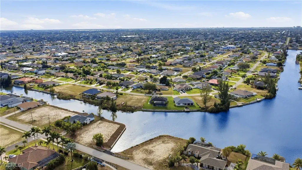 927 SW 28th Terrace Cape Coral FL 33914
