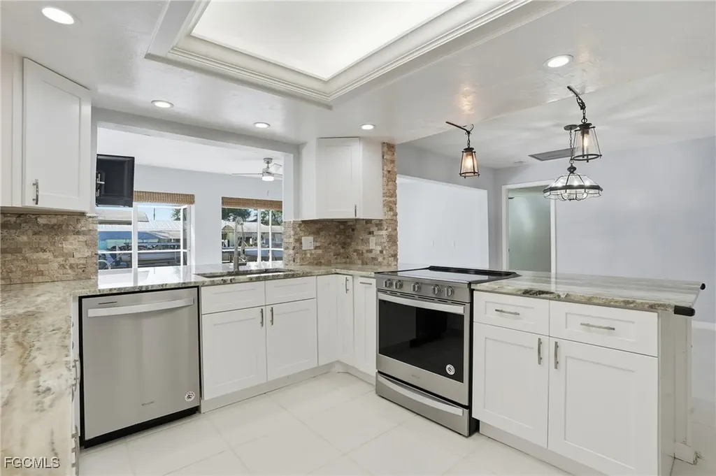 5964 Baker Court Fort Myers FL 33919