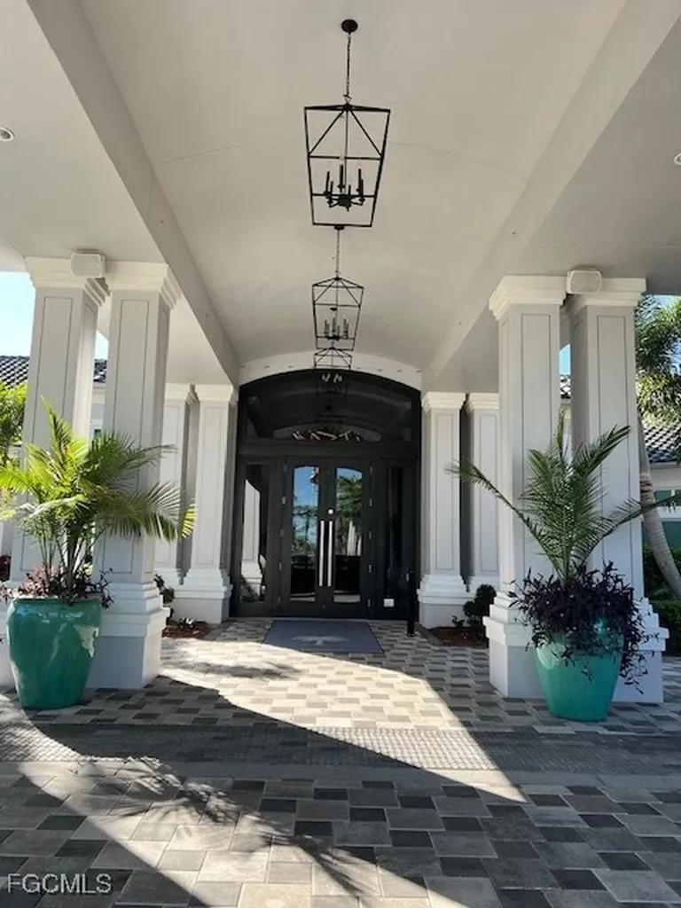 10115 Colonial Country Club Boulevard Fort Myers FL 33913