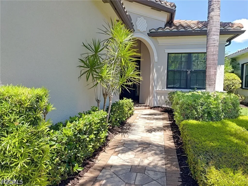 4129 Amelia Way Naples FL 34119