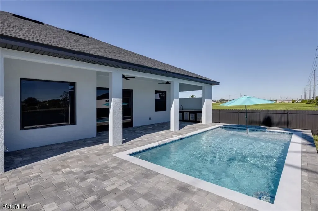 407 El Dorado Boulevard N Cape Coral FL 33993