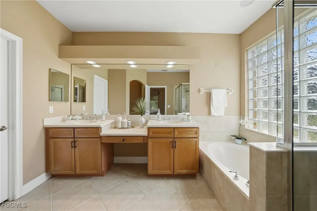 12931 Valdosta Place Fort Myers FL 33913