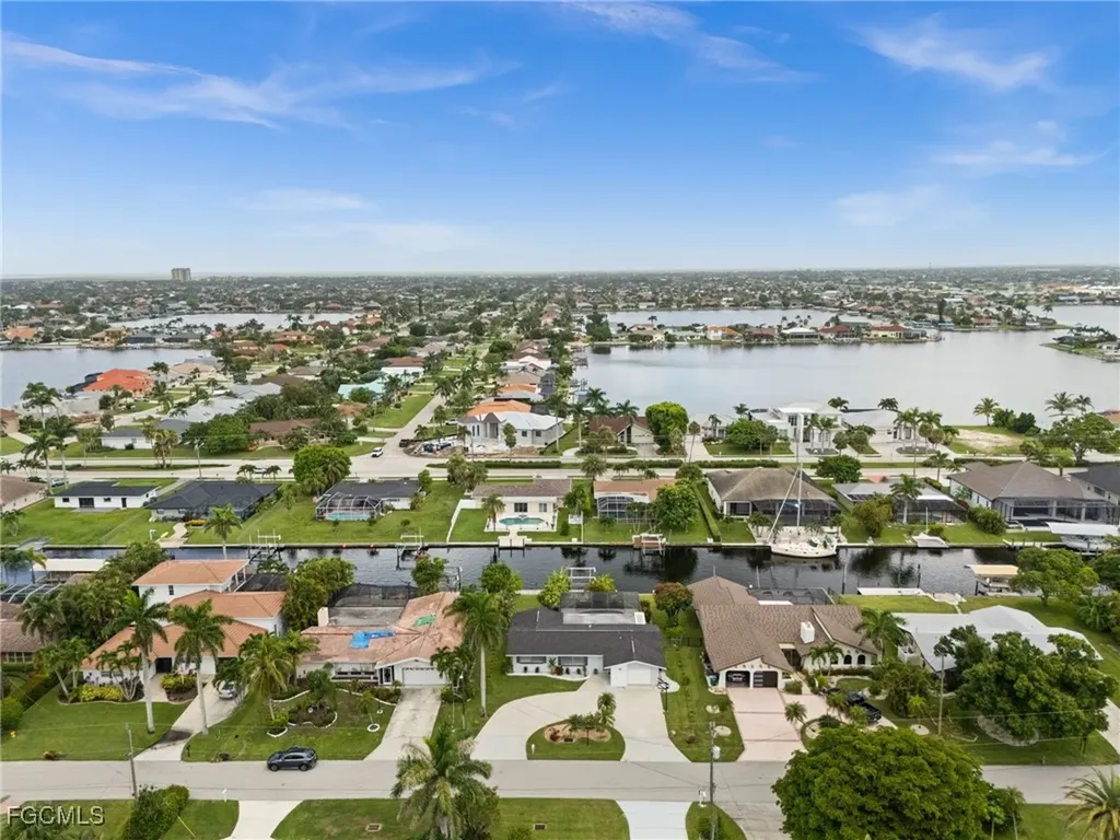 5122 SW 3rd Avenue Cape Coral FL 33914