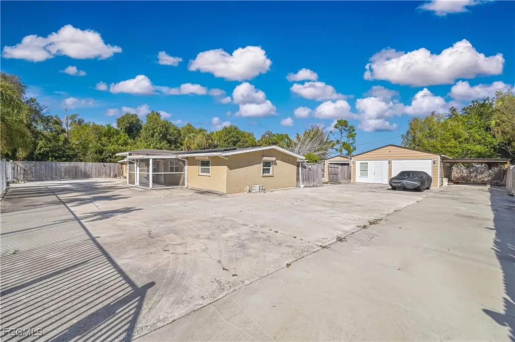 101 Lucille Avenue Fort Myers FL 33916