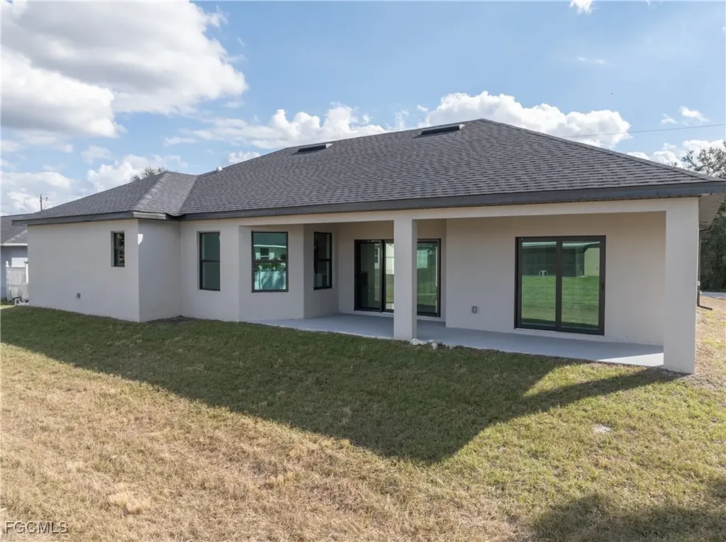 3728 9th Street W Lehigh Acres FL 33971