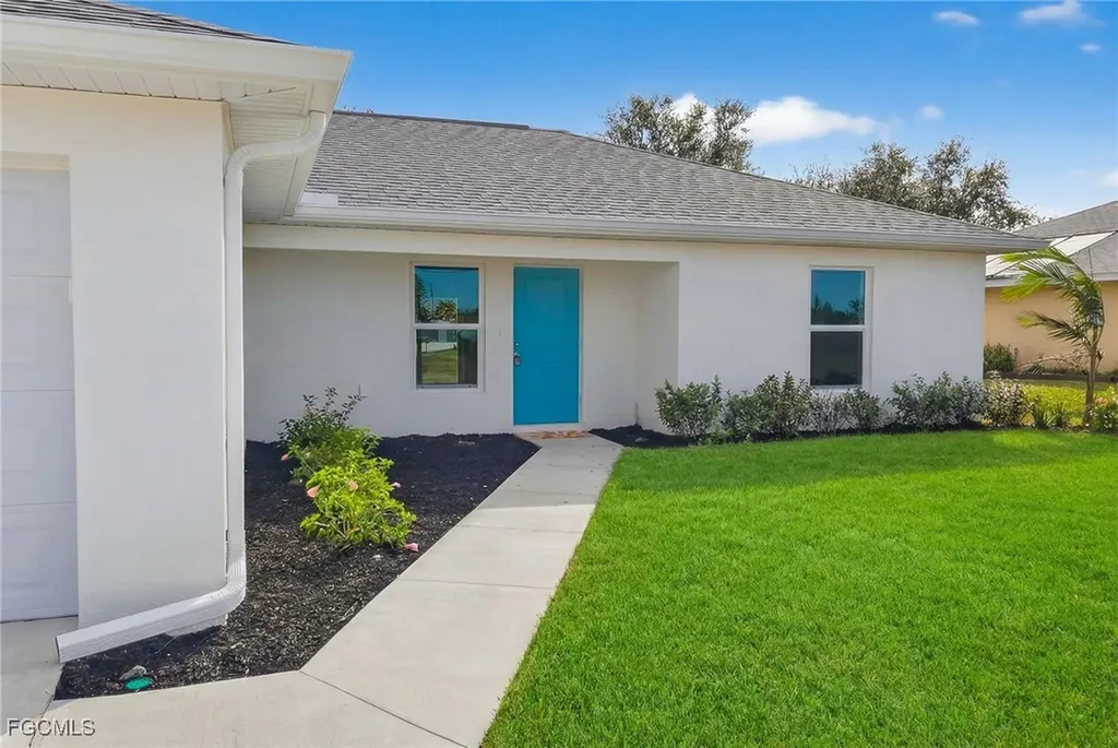 1912 NW 17th Street Cape Coral FL 33993