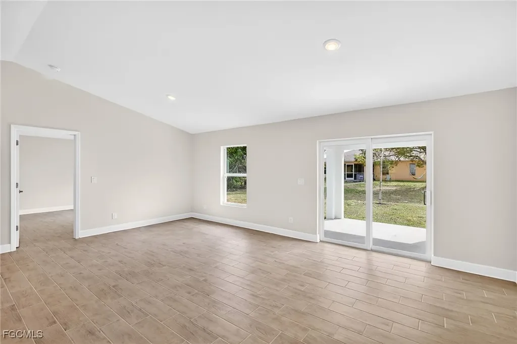 1912 NW 17th Street Cape Coral FL 33993
