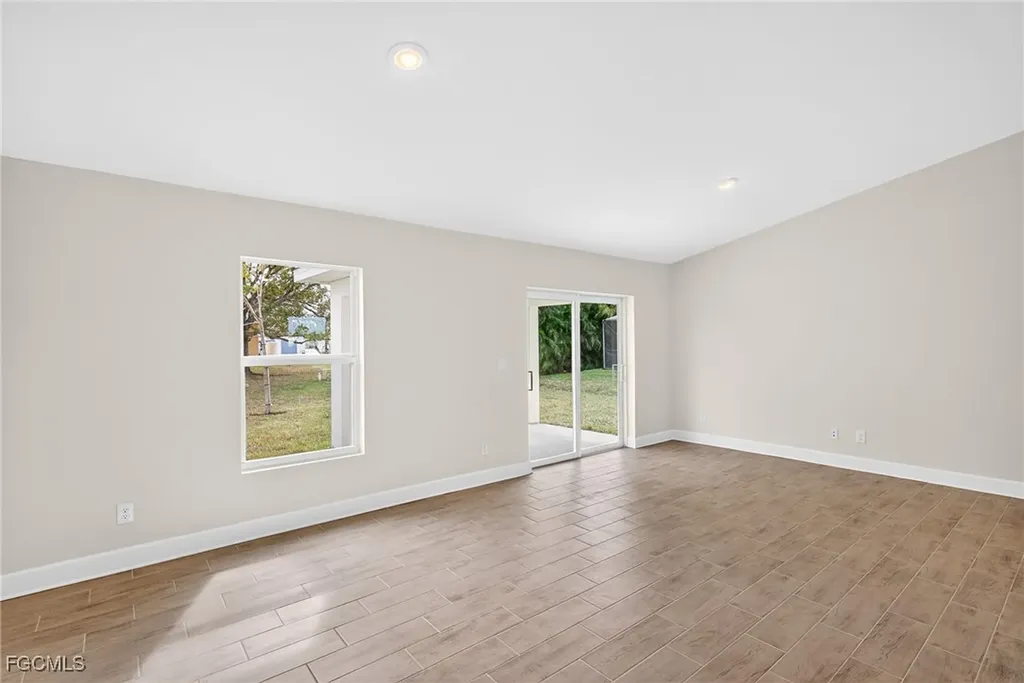 1912 NW 17th Street Cape Coral FL 33993