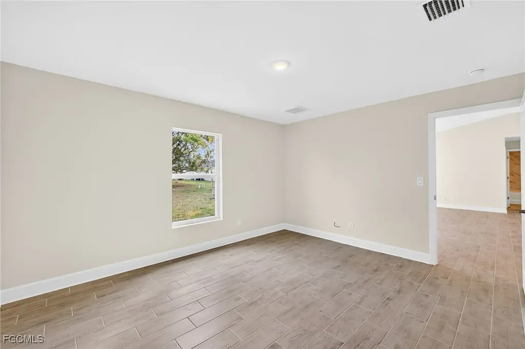 1912 NW 17th Street Cape Coral FL 33993