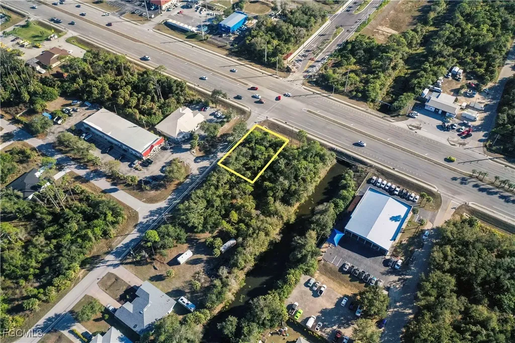 744 Tamiami Trail Port Charlotte FL 33953