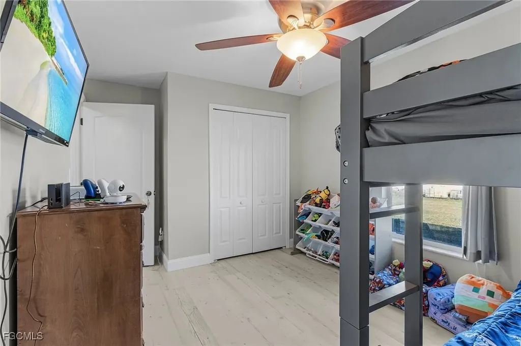 1617 NW 28th Street Cape Coral FL 33993