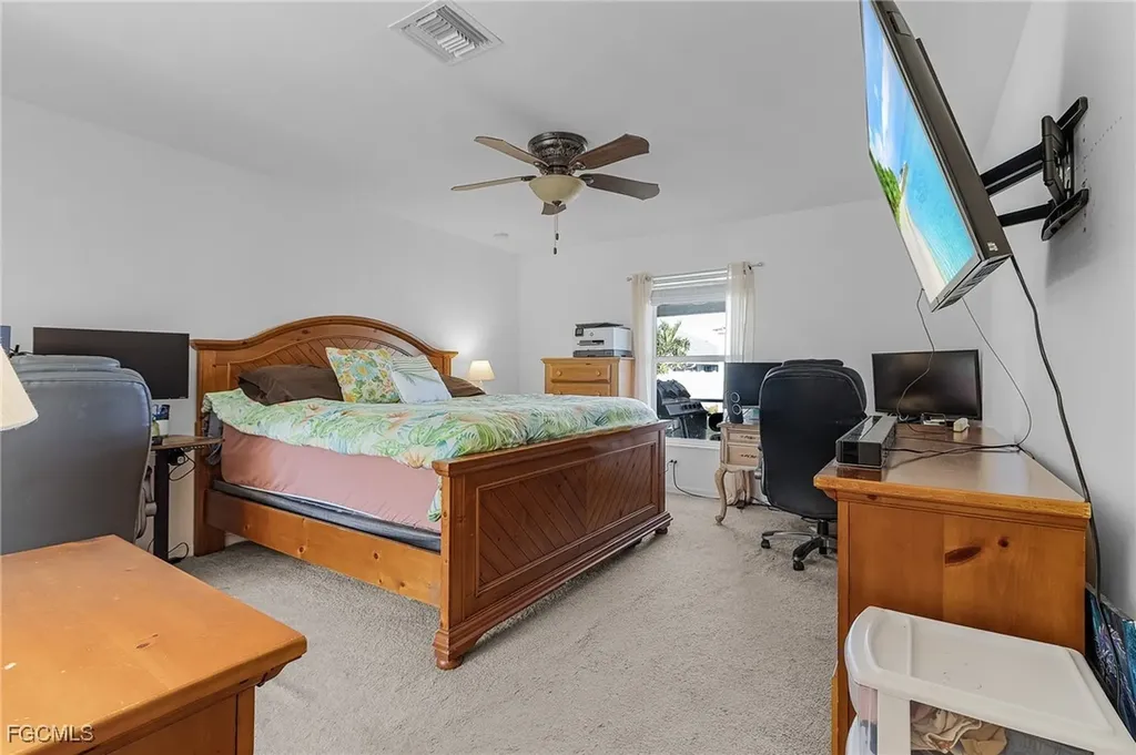 1617 NW 28th Street Cape Coral FL 33993