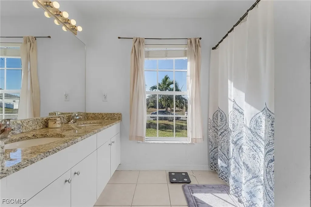 1617 NW 28th Street Cape Coral FL 33993