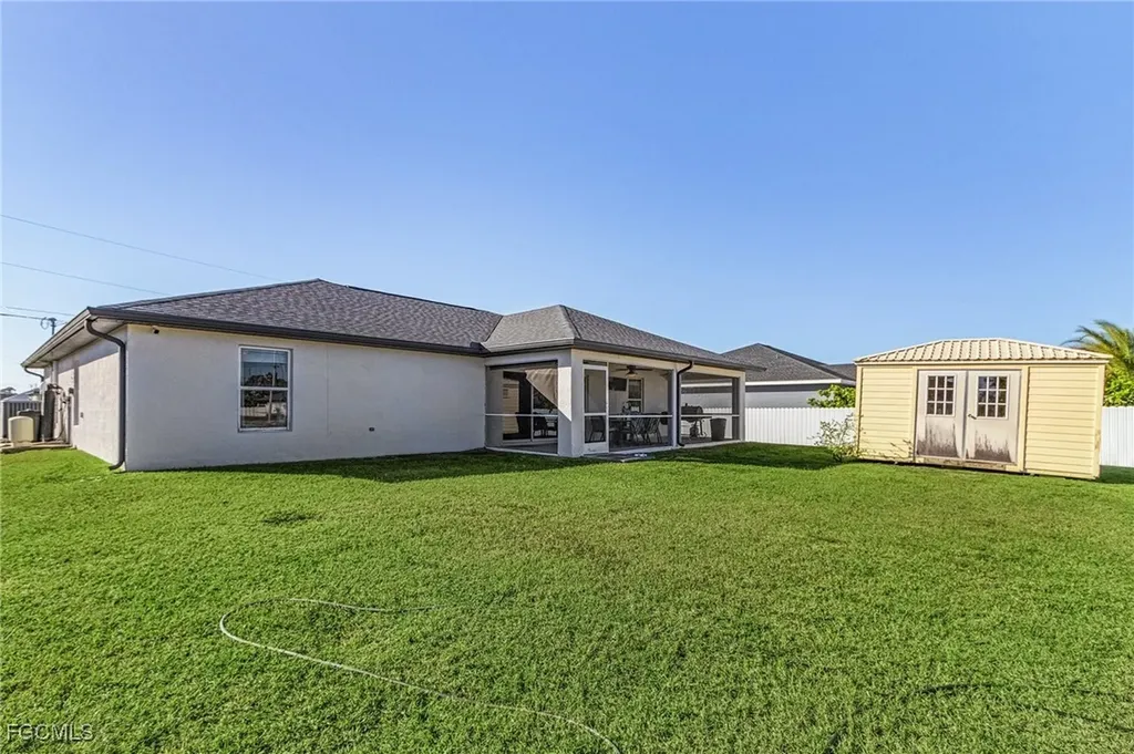 1617 NW 28th Street Cape Coral FL 33993