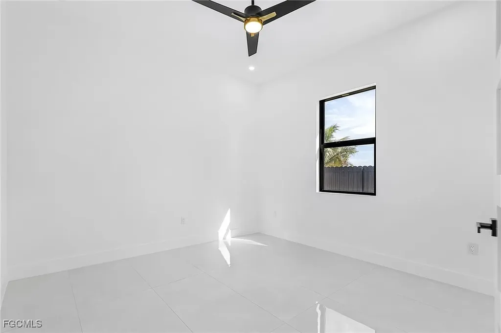 2000 SW 31st Terrace Cape Coral FL 33914