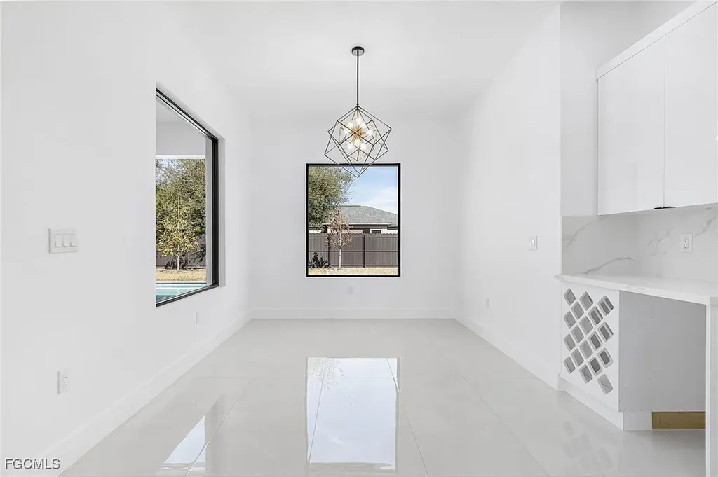 2000 SW 31st Terrace Cape Coral FL 33914