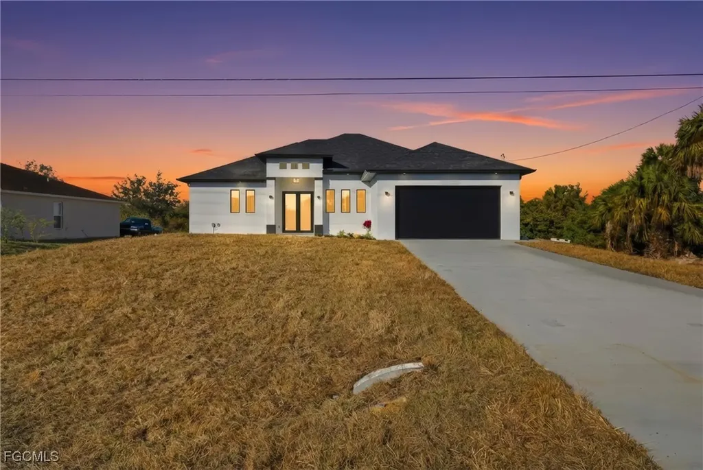 3204 Sunshine Boulevard S Lehigh Acres FL 33976
