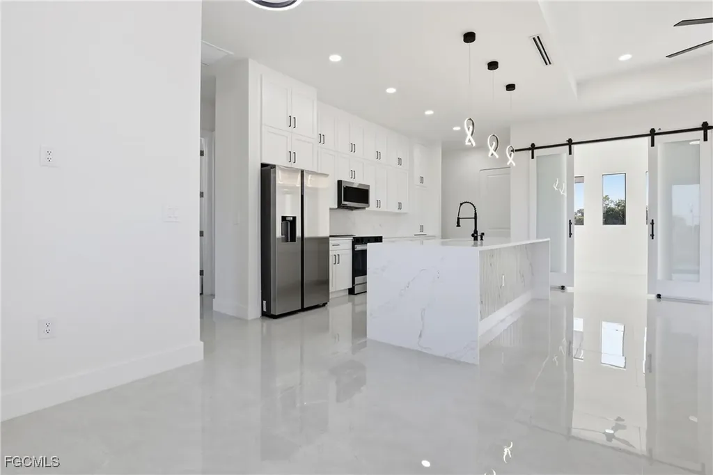 3204 Sunshine Boulevard S Lehigh Acres FL 33976