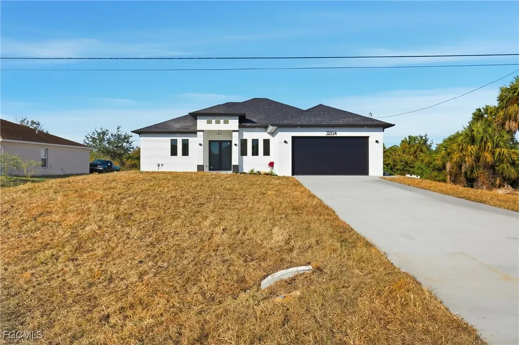 3204 Sunshine Boulevard S Lehigh Acres FL 33976