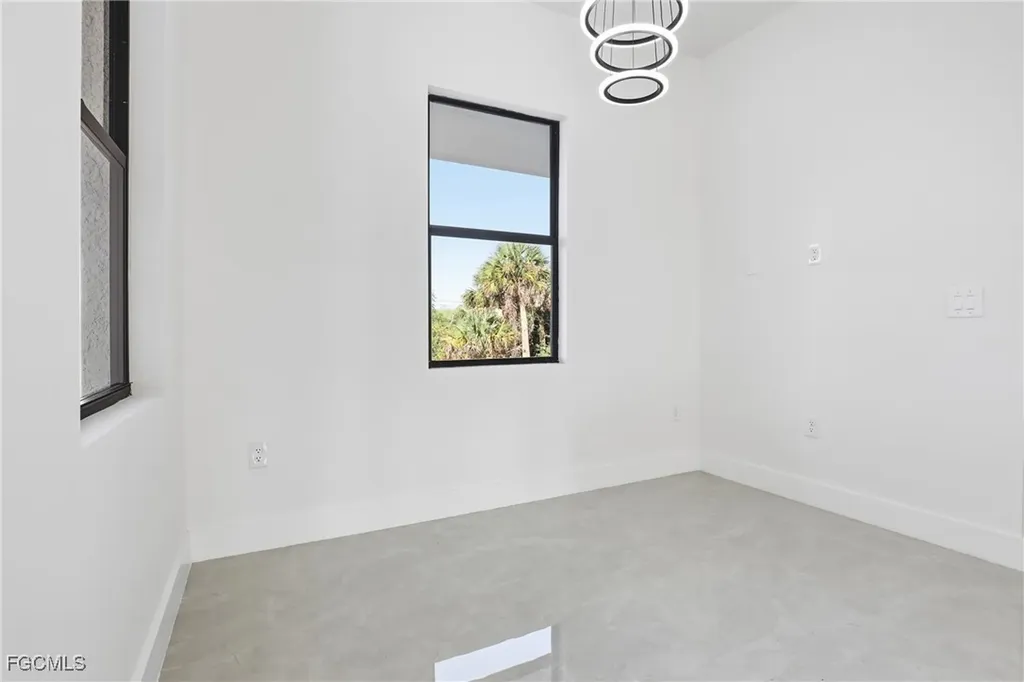 3204 Sunshine Boulevard S Lehigh Acres FL 33976