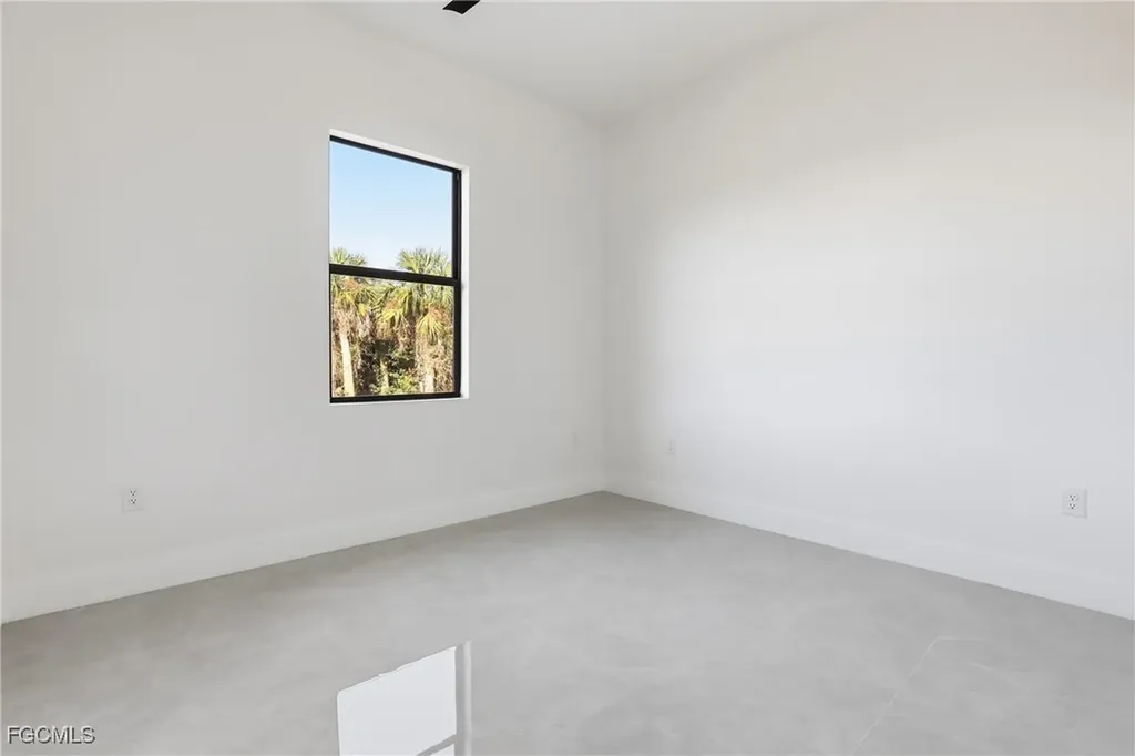 3204 Sunshine Boulevard S Lehigh Acres FL 33976