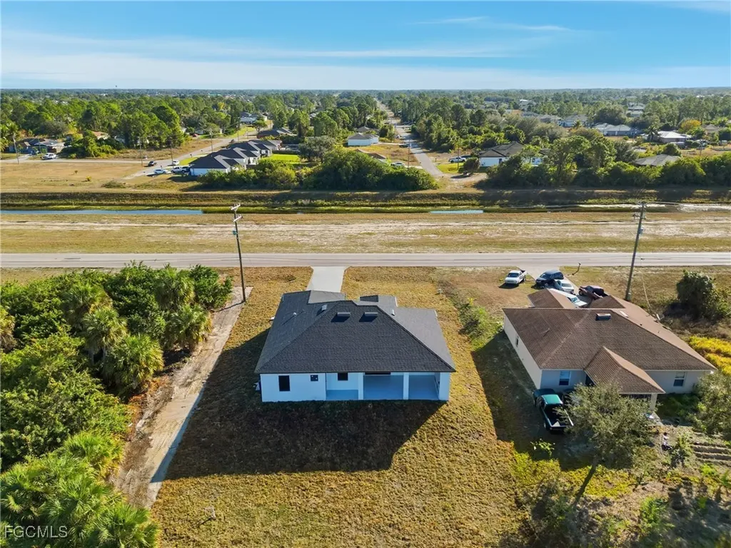 3204 Sunshine Boulevard S Lehigh Acres FL 33976