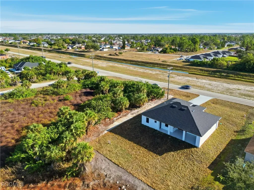 3204 Sunshine Boulevard S Lehigh Acres FL 33976