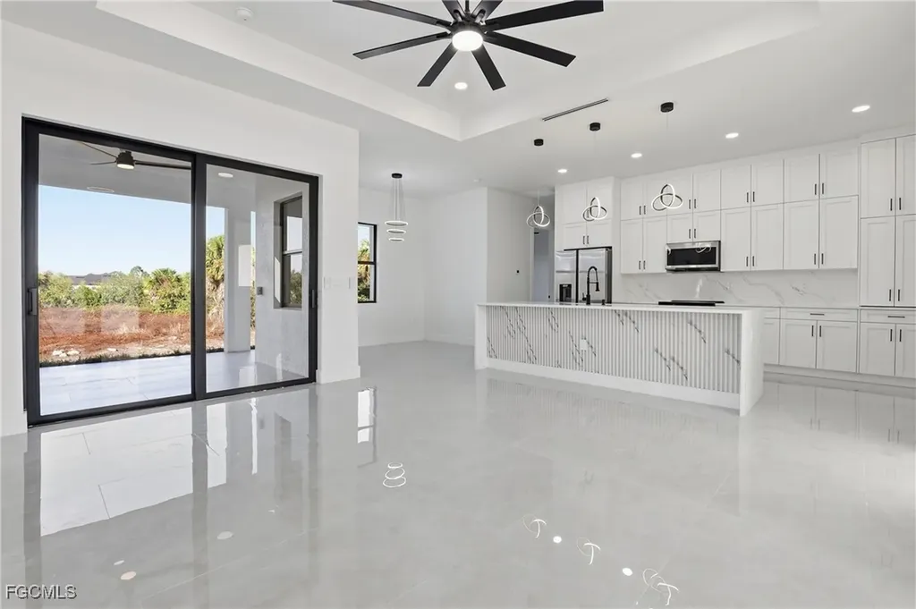 3204 Sunshine Boulevard S Lehigh Acres FL 33976