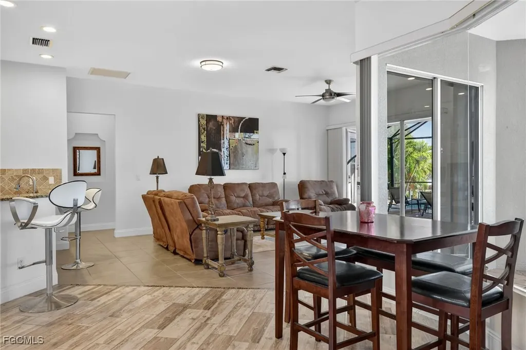 3815 Surfside Boulevard Cape Coral FL 33914