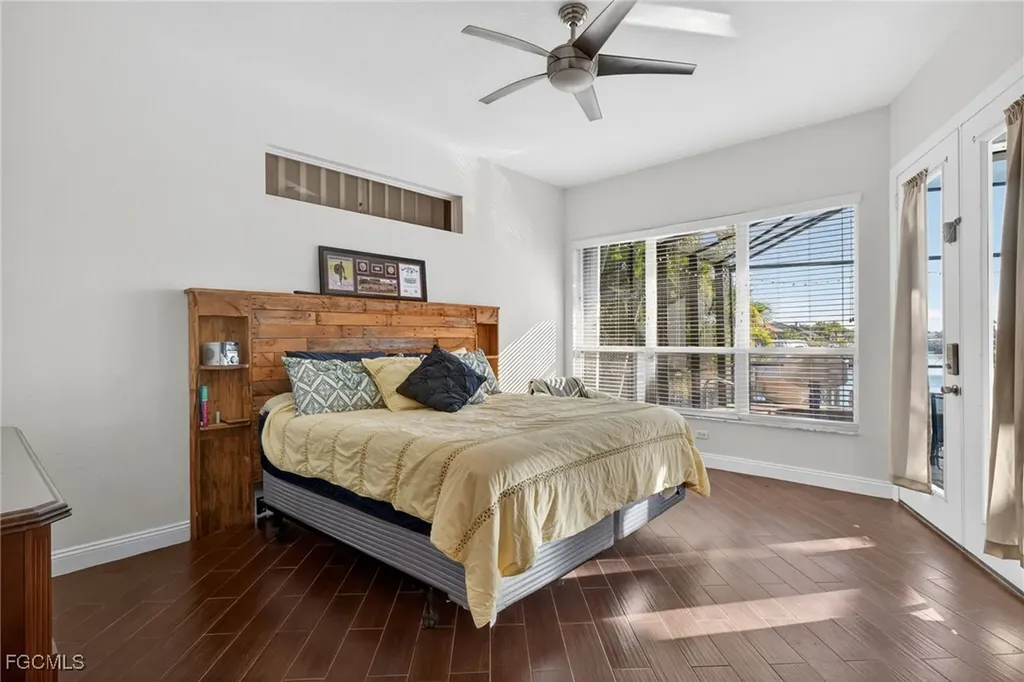 3815 Surfside Boulevard Cape Coral FL 33914