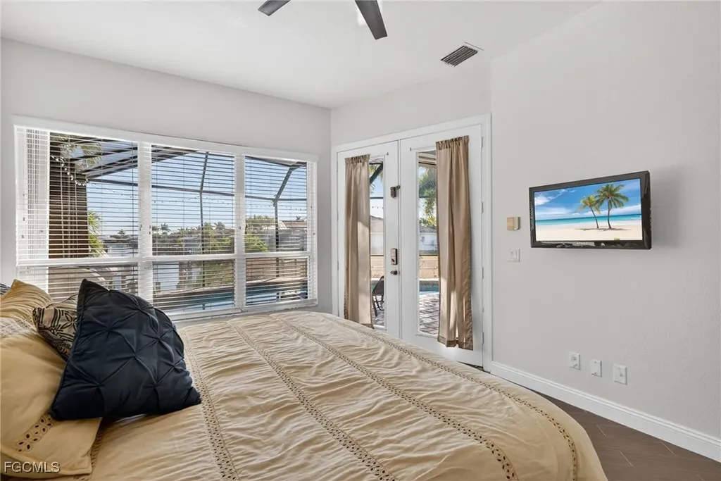 3815 Surfside Boulevard Cape Coral FL 33914