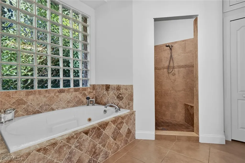 3815 Surfside Boulevard Cape Coral FL 33914