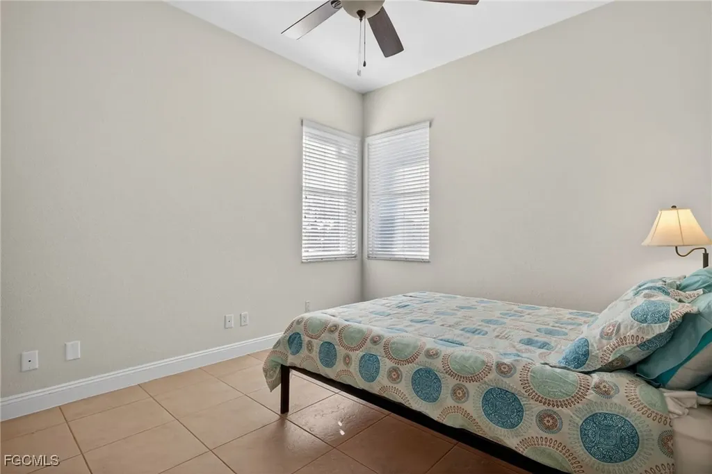 3815 Surfside Boulevard Cape Coral FL 33914