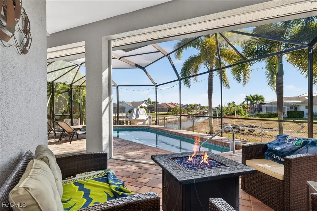 3815 Surfside Boulevard Cape Coral FL 33914