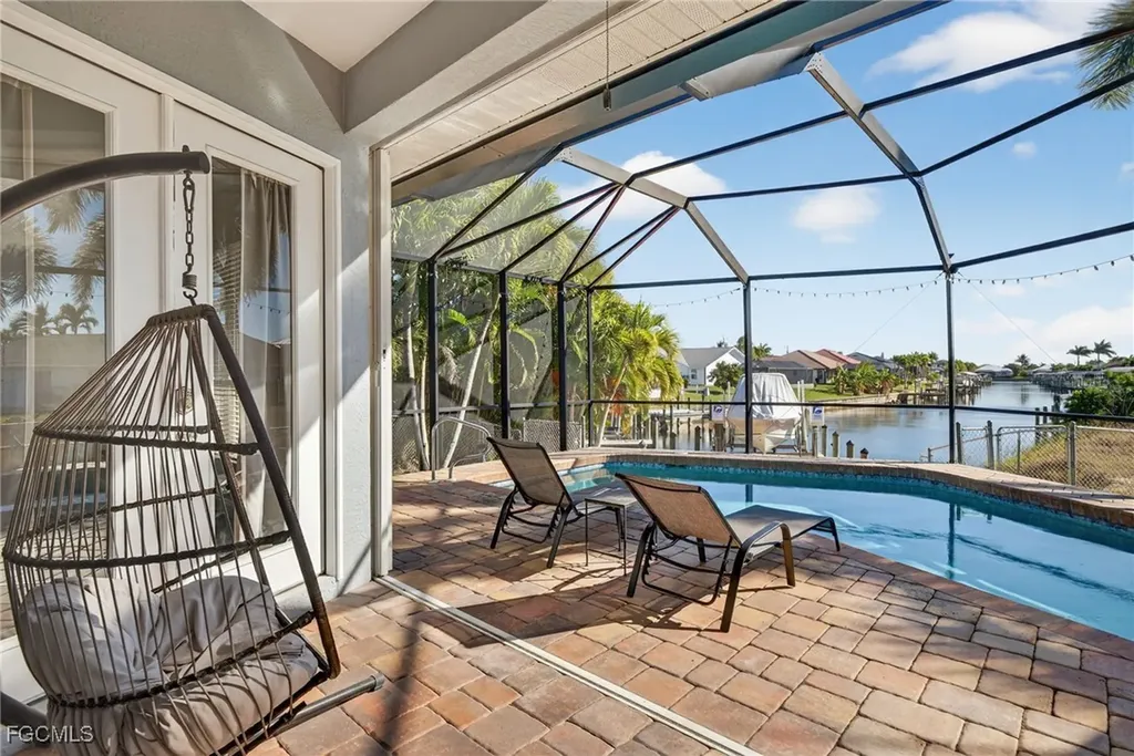 3815 Surfside Boulevard Cape Coral FL 33914