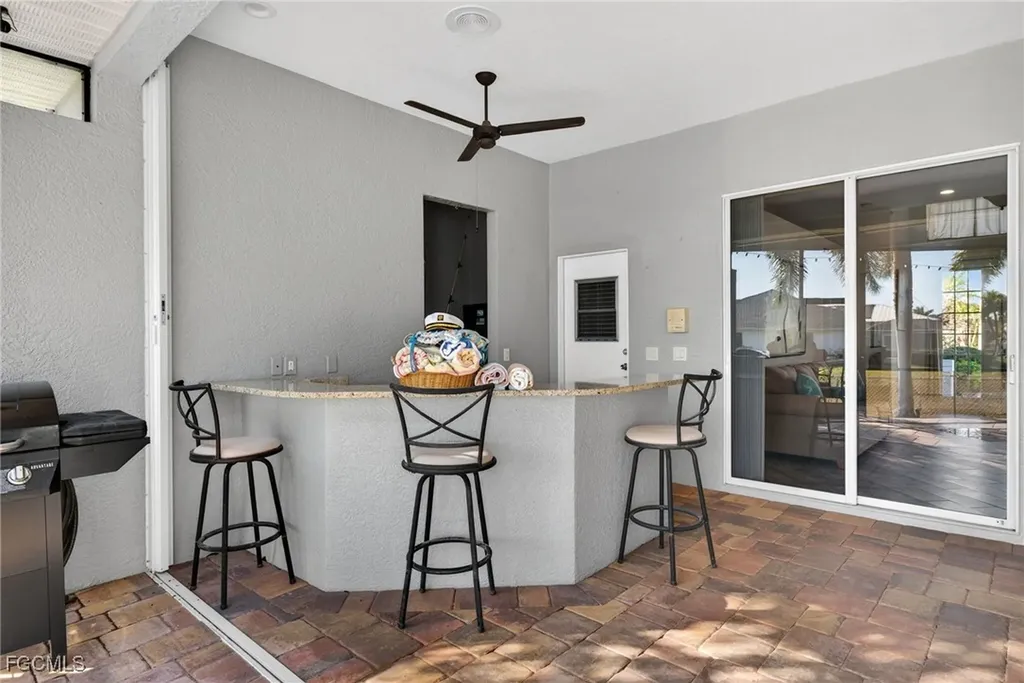 3815 Surfside Boulevard Cape Coral FL 33914